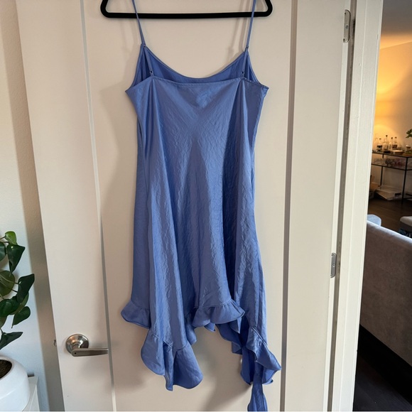 Reformation Kylen Dress in blue - Picture 10 of 10